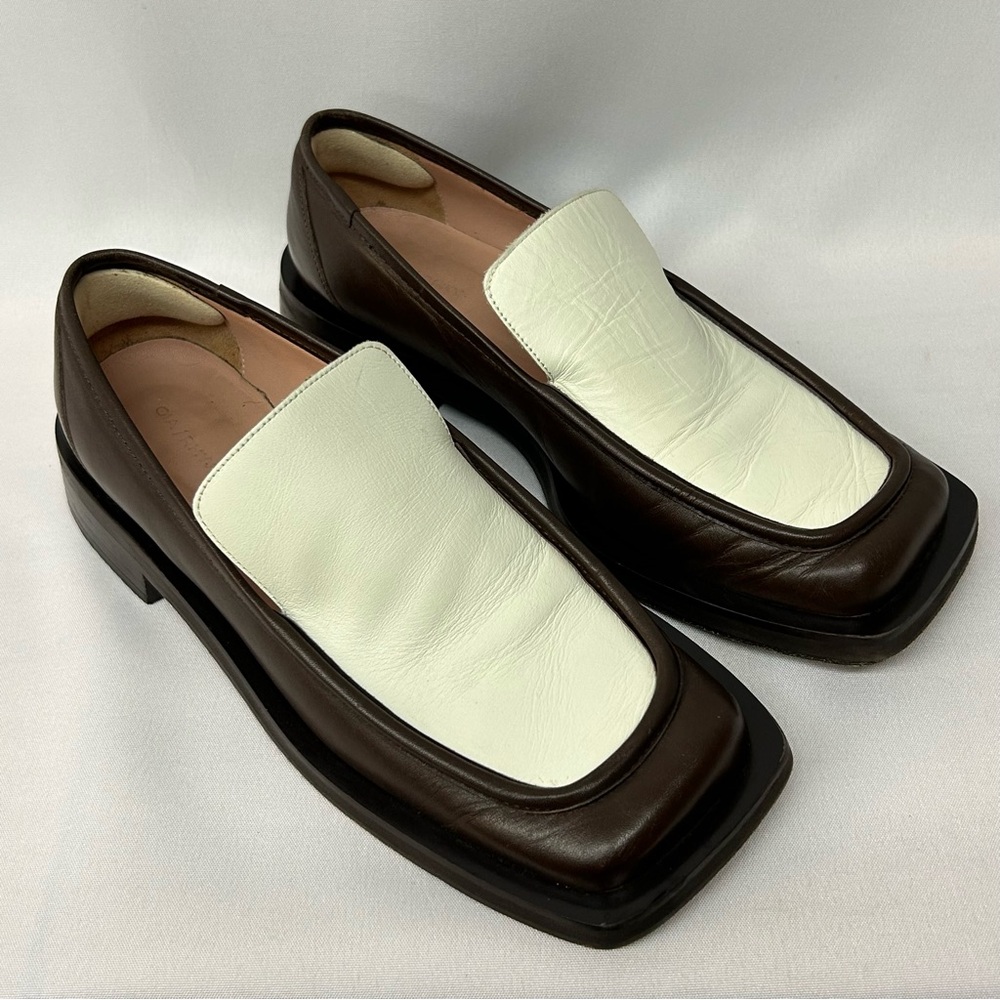 GIA / RHW Loafers Slip On Square Toe 8 / 38 Womens Shoes Brown / Ivory